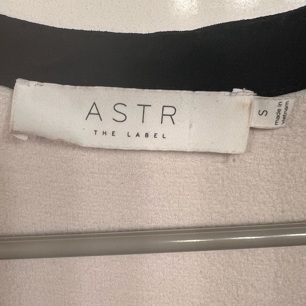 ASTR the label white T-shirt dress